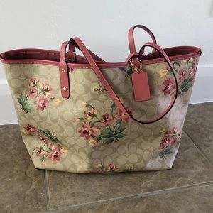 Coach tote